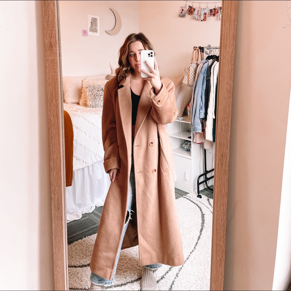 Vintage Brown Trench Coat!!